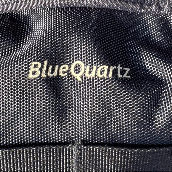 NWT- Blue Quartz 30L Hiking Backpack for Men Women - Picture 6 of 13